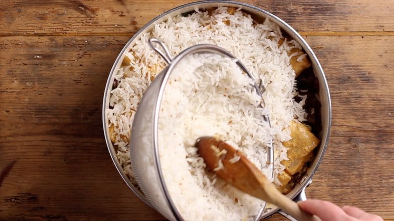 Layer fish biryani with al dente rice Layer fish biryani with al dente rice