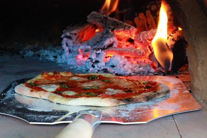 margarita-coming-out-of-pizza-oven