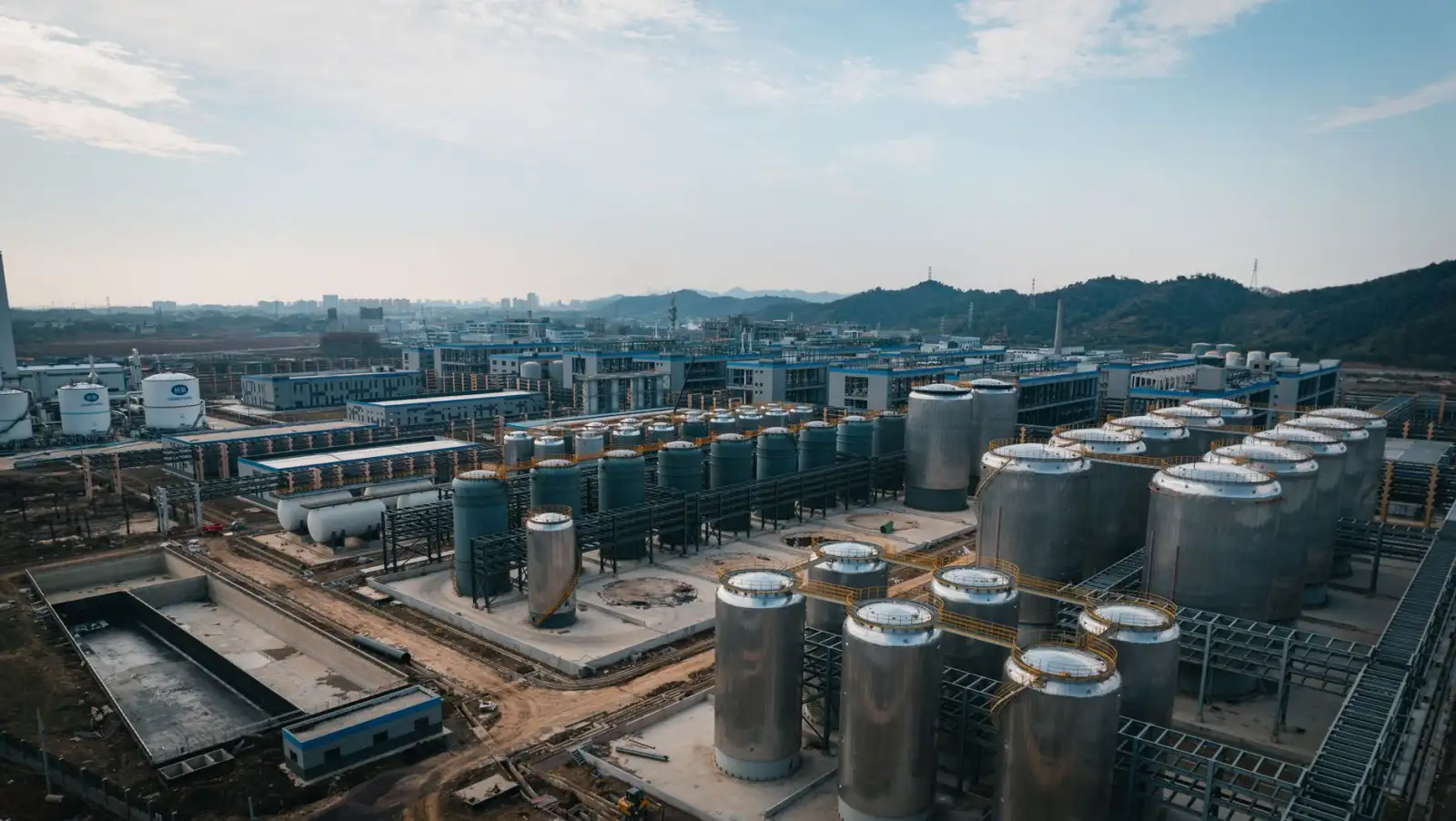 海口广告公司VI视觉系统落地方案：从策略到执行的完整路径解析